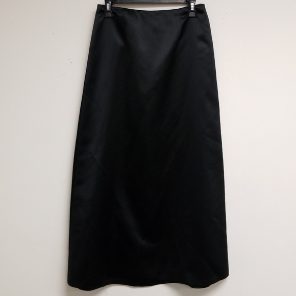Nicole Miller Dresses & Skirts - Nicole Miller Black Satin Full Skirt Size 4